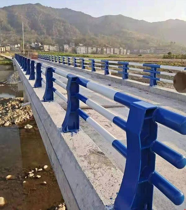 ��ײ����